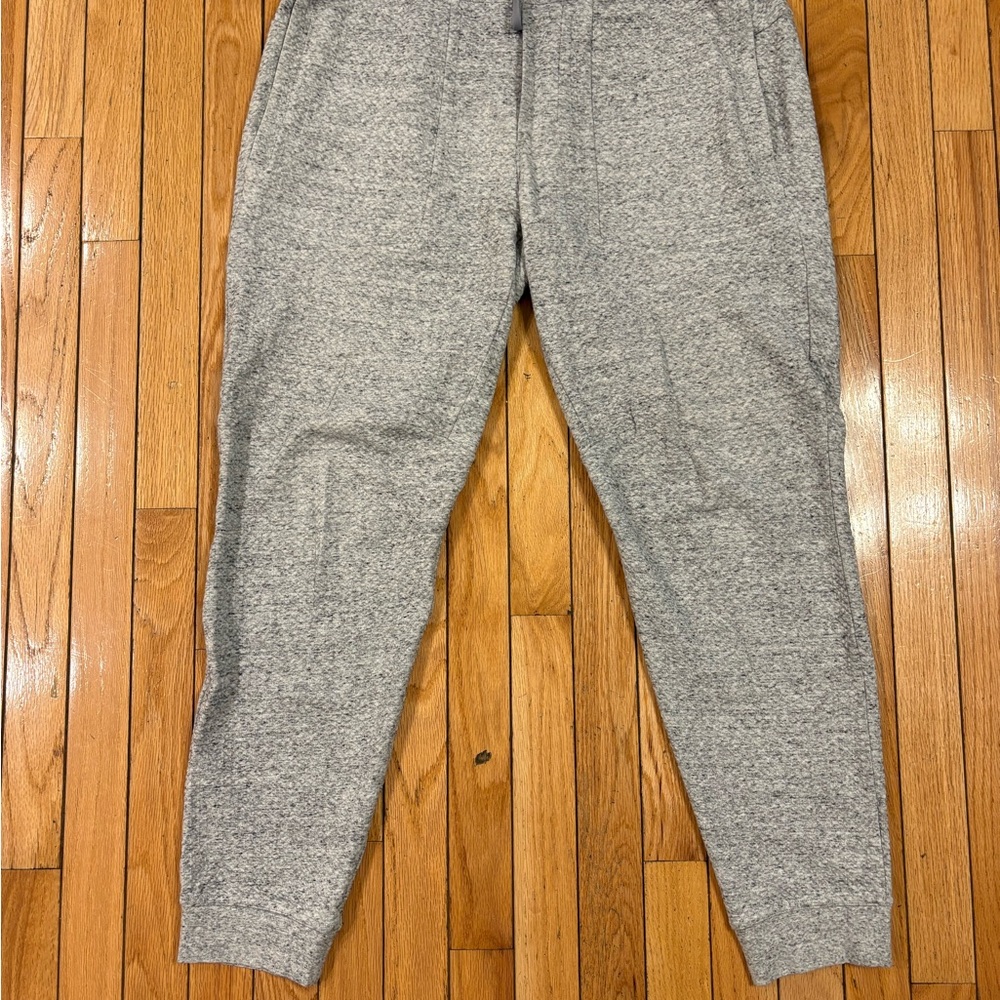 Men’s Lululemon At Ease Joggers Sz Large